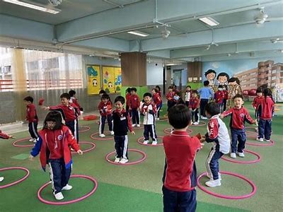 小学体育器材钻圈，提升孩子体能效果更佳，小学生体育课器材