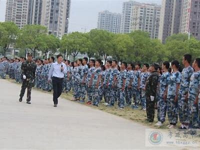 孝感学校体育器材，全面展示校园体育设施情况，学校体育器材室效果图